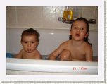 DSC00231[1] * Toujours dans le bain... * 640 x 480 * (44KB)