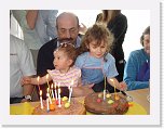 DSC00284[1] * gateaux d'anniversaire * 640 x 480 * (70KB)